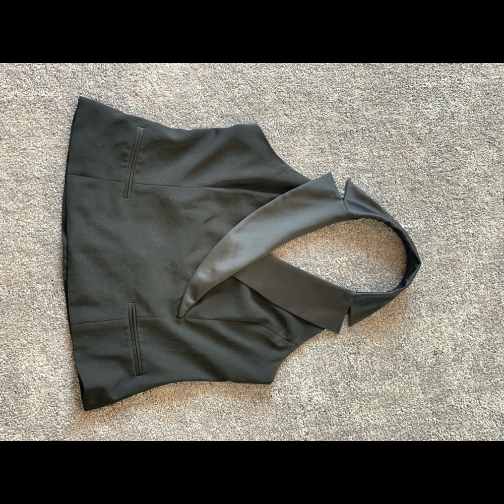 Suit style halter